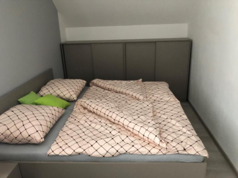 Apartmany U Stadionu 顺佩尔克 外观 照片